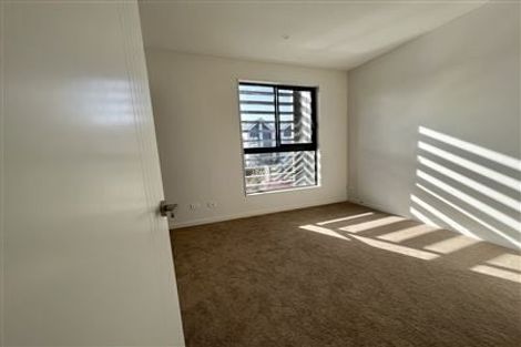 Photo of property in 90 Tarapuka Road, Westgate, Auckland, 0814