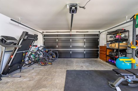 Photo of property in 75 Saddleback Grove, Karori, Wellington, 6012