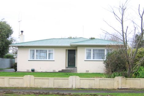 Photo of property in 4 Galway Avenue, Hokowhitu, Palmerston North, 4410