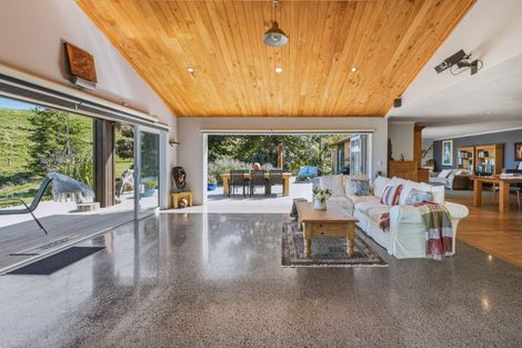 Photo of property in 34 Hepina Heights, Kinloch, Taupo, 3377