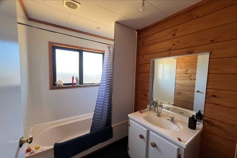 Photo of property in 19 Scott Avenue, Otaki Beach, Otaki, 5512