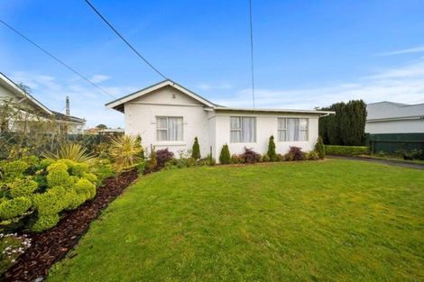 Photo of property in 13 Collins Street, Hawera, 4610