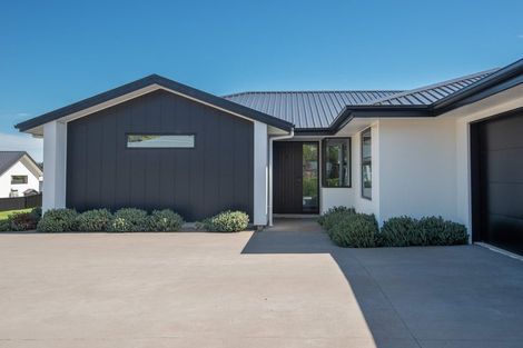 Photo of property in 4 Cuddie Close, East Taieri, Mosgiel, 9024