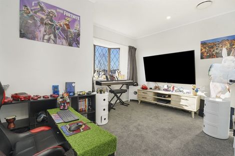 Photo of property in 66 Chedworth Avenue, Chedworth, Hamilton, 3210