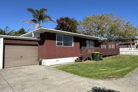 Photo of property in 1/4 Aylmer Court, Eastern Beach, Auckland, 2012