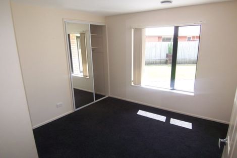 Photo of property in 32 Shearwater Drive, Woolston, Christchurch, 8023
