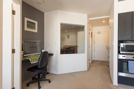 Photo of property in St Peters Apartments, 10c/192 Willis Street, Te Aro, Wellington, 6011