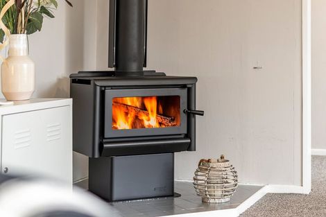 Photo of property in 9 Venus Place, Whitby, Porirua, 5024