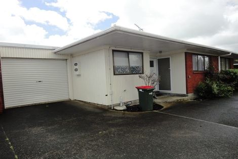 Photo of property in 2/76 Wellington Street, Howick, Auckland, 2014