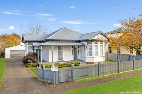 Photo of property in 11 Hurworth Place, College Estate, Whanganui, 4500