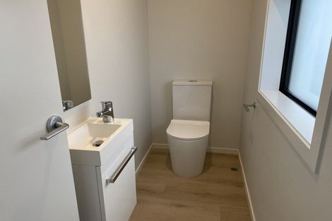 Photo of property in 1/90 Knights Road, Hutt Central, Lower Hutt, 5010