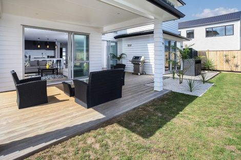 Photo of property in 293 Harbourside Drive, Karaka, Papakura, 2113