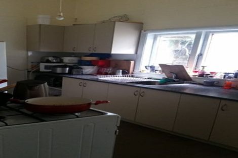 Photo of property in 60 Kelburn Parade, Kelburn, Wellington, 6012