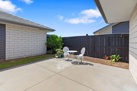 Photo of property in 11 Crest Way, Papamoa, 3118
