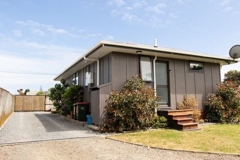 Photo of property in 16 Gawler Street, Te Horo Beach, Otaki, 5581