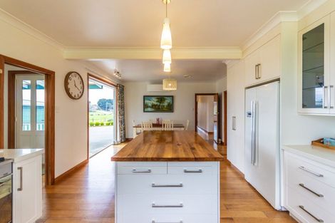 Photo of property in 296 Old Road West, Turitea, Palmerston North, 4472
