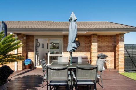 Photo of property in 1 Tautara Place, Ohauiti, Tauranga, 3112