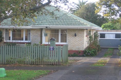 Photo of property in 17 Fyfe Avenue, Papatoetoe, Auckland, 2025