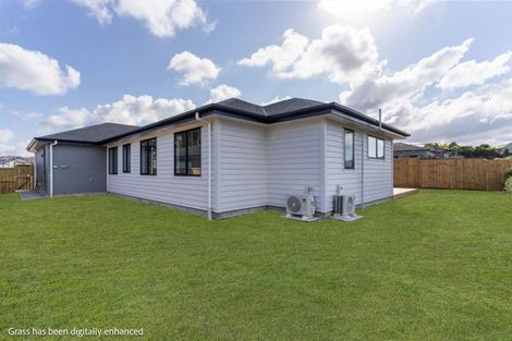 Photo of property in 5 Dolcetto Place, Pokeno, 2402