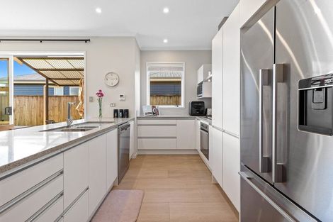 Photo of property in 30 Ara Kakara Avenue, Huapai, Kumeu, 0810