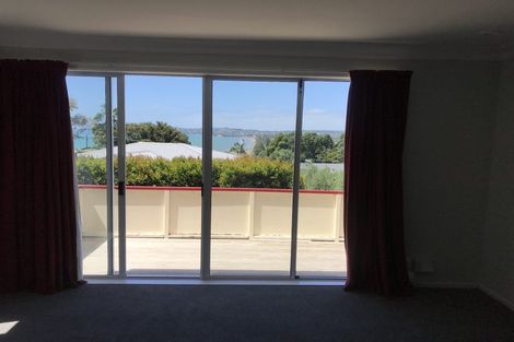 Photo of property in 3 Lancelot Road, Orewa, 0931