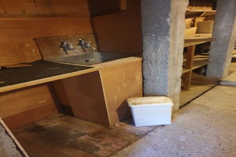 Photo of property in 44 Standen Street, Karori, Wellington, 6012