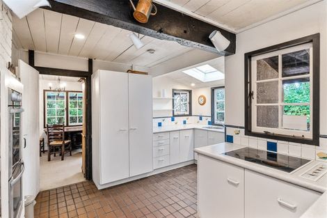 Photo of property in 1 Kohutuhutu Road, Raumati Beach, Paraparaumu, 5032