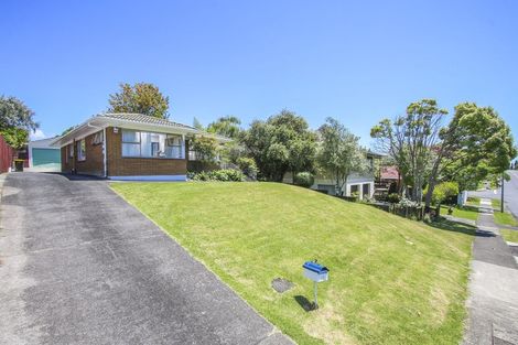 Photo of property in 98 Glenmore Road, Sunnyhills, Auckland, 2010