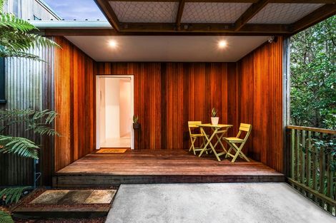 Photo of property in 1/68 Braemar Road, Castor Bay, Auckland, 0620