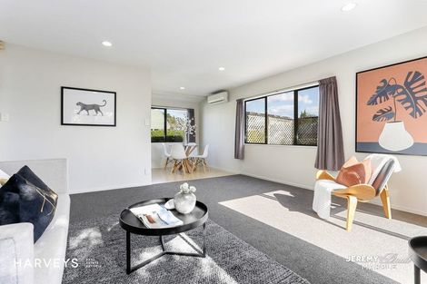 Photo of property in 1/21 Rosier Road, Glen Eden, Auckland, 0602
