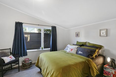 Photo of property in 56 Edinburgh Terrace, Berhampore, Wellington, 6023