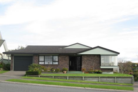 Photo of property in 39 Karina Road, Merrilands, New Plymouth, 4312
