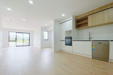 Photo of property in 34 Sinton Road, Hobsonville, Auckland, 0618