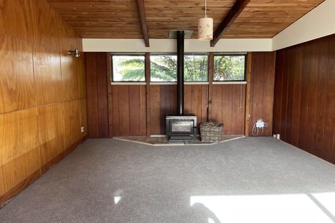 Photo of property in 25 Kopiko Road, Titirangi, Auckland, 0604