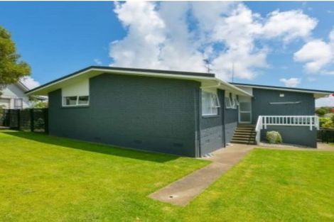 Photo of property in 3 Kipling Drive, Whalers Gate, New Plymouth, 4310