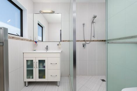 Photo of property in 93 Waitaki Street, Henderson, Auckland, 0612