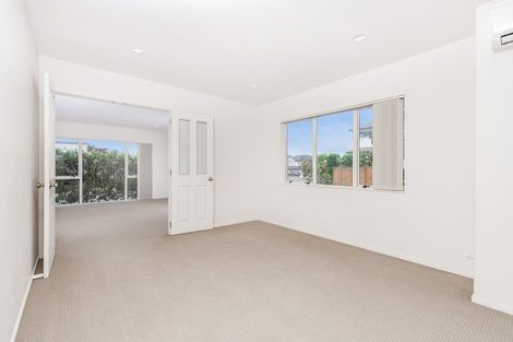 Photo of property in 22 Terrasini Drive, Flat Bush, Auckland, 2019