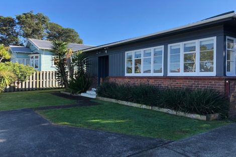 Photo of property in 245a Meola Road, Point Chevalier, Auckland, 1022