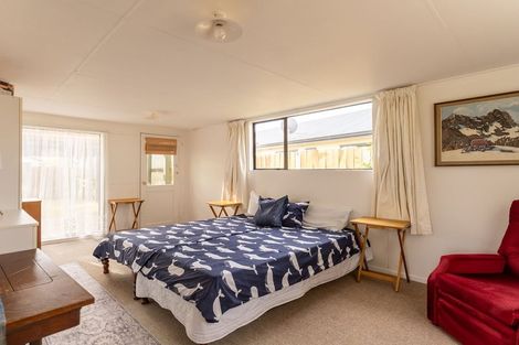 Photo of property in 10 Glencairn Road, Twizel, 7901