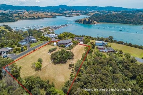 Photo of property in 12 Kotare Place, Sandspit, Warkworth, 0982