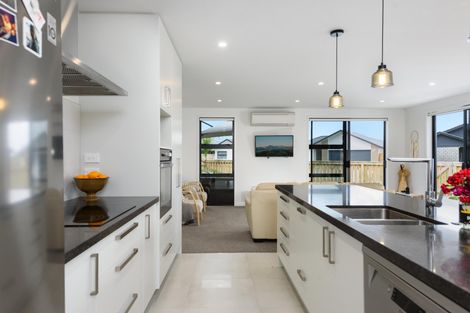 Photo of property in 4 Teachers Court, Papamoa Beach, Papamoa, 3118