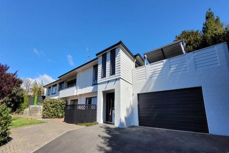 Photo of property in 82 Mchardy Street, Havelock North, 4130