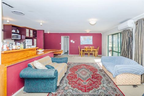 Photo of property in 9a Trigg Place, Bader, Hamilton, 3206