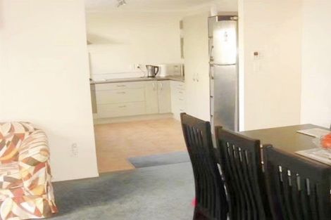 Photo of property in 10 Vintage Drive, Henderson, Auckland, 0612