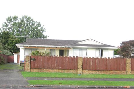 Photo of property in 13 Darren Crescent, Half Moon Bay, Auckland, 2012