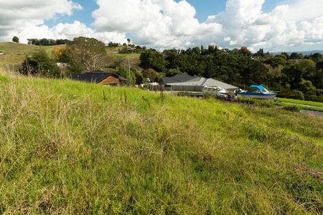Photo of property in 17 Greenvale Place, Welcome Bay, Tauranga, 3112