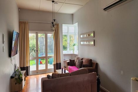 Photo of property in 82 Te Aroha Street, Hamilton East, Hamilton, 3216