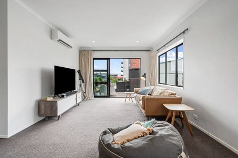 Photo of property in 1 Danga Lane, Hobsonville, Auckland, 0616