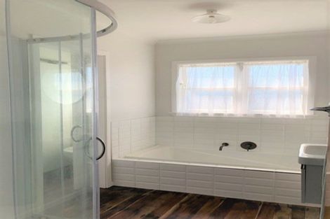 Photo of property in 8 Windsor Place, Levin, 5510