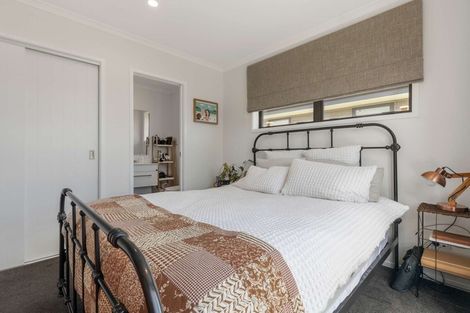 Photo of property in 11 Survila Street, Takanini, 2110